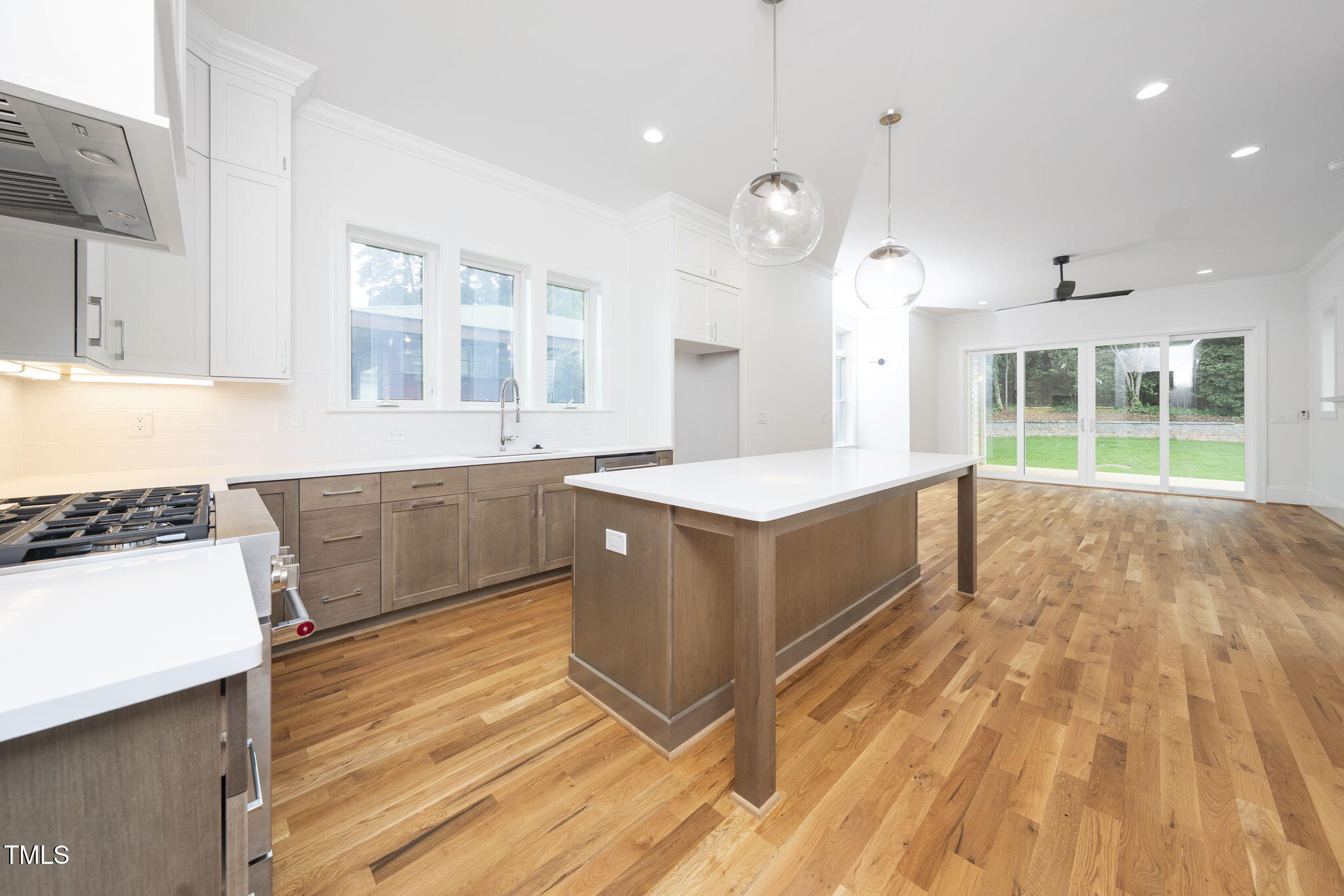 Raleigh, North Carolina, 27607, United States, 4 Bedrooms Bedrooms, ,4 BathroomsBathrooms,Residential,Active,1914813