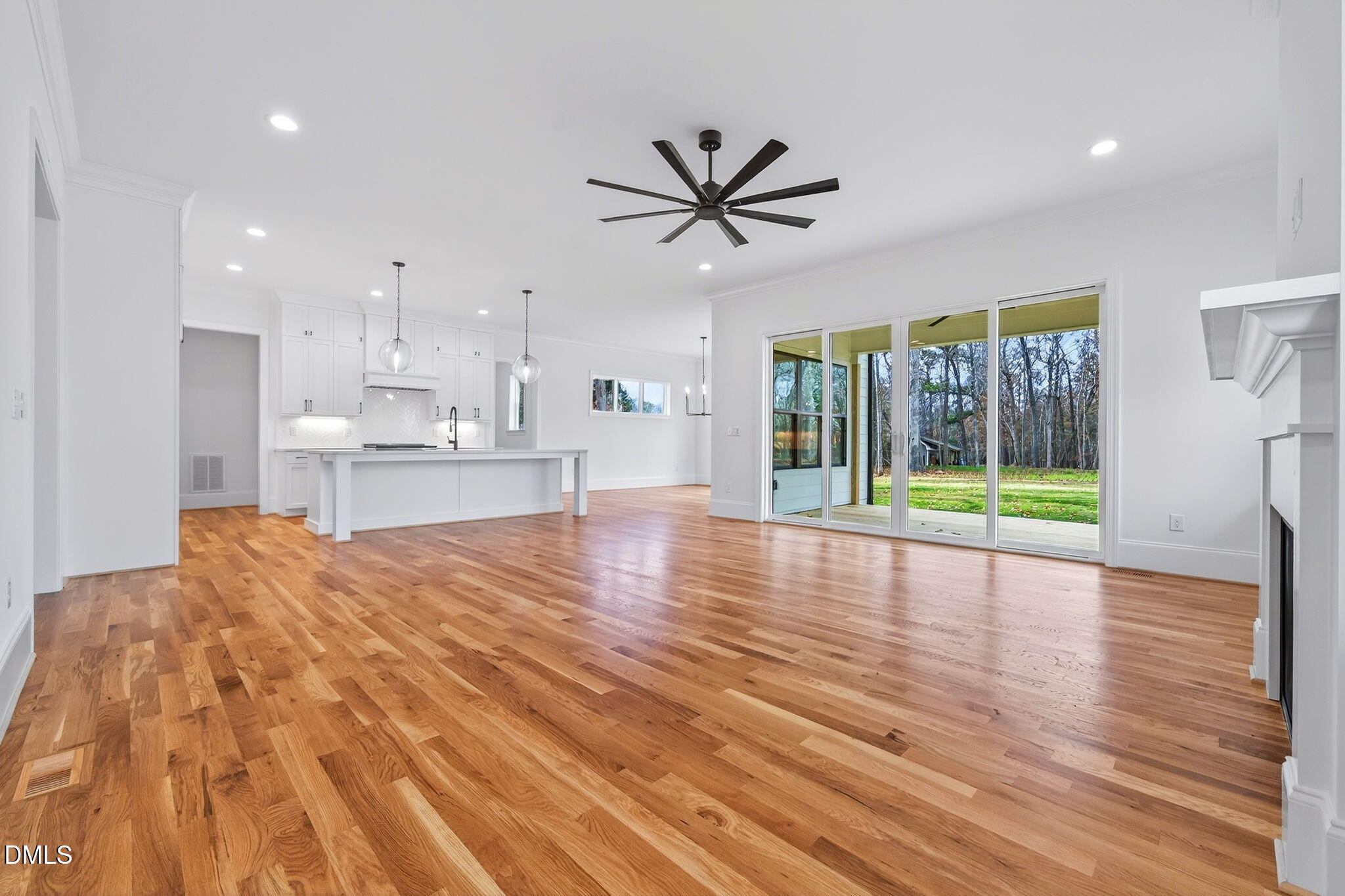 Raleigh, North Carolina, 27606, United States, 4 Bedrooms Bedrooms, ,4 BathroomsBathrooms,Residential,Active,1999172