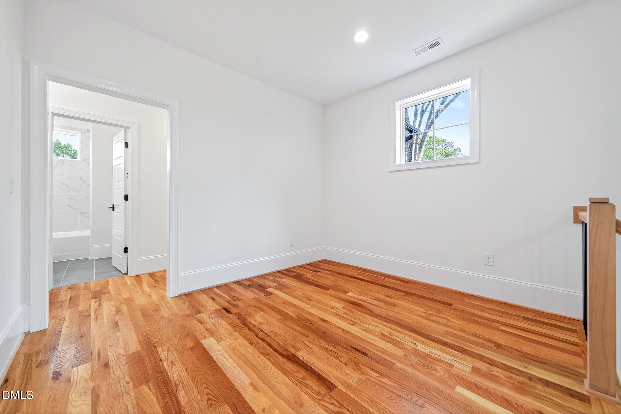 Raleigh, North Carolina, 27606, United States, 4 Bedrooms Bedrooms, ,4 BathroomsBathrooms,Residential,Active,1999172