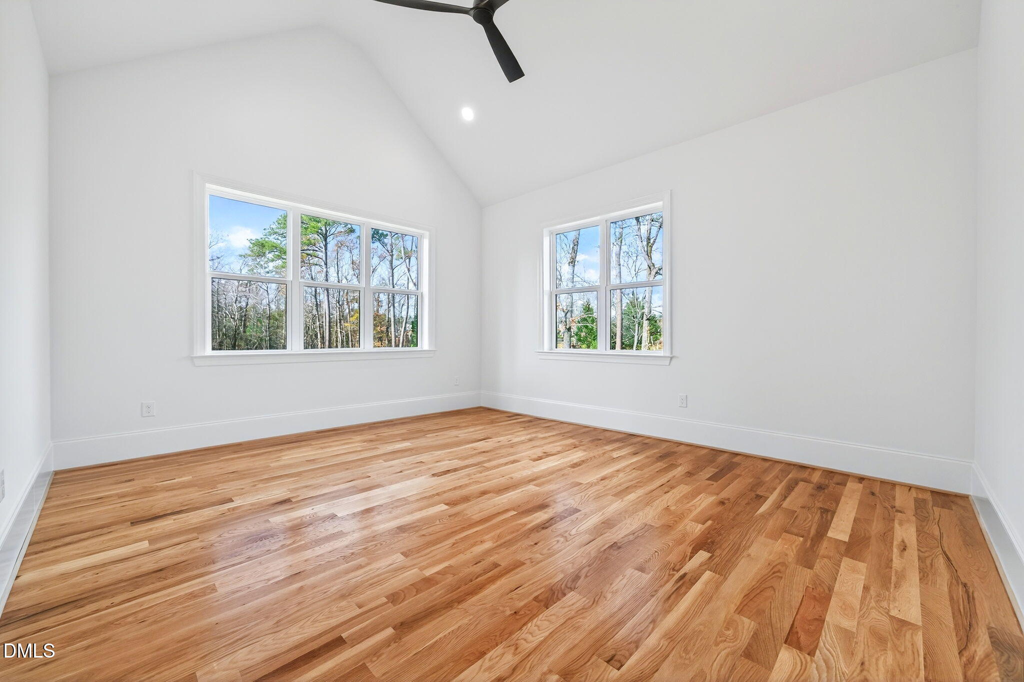 Raleigh, North Carolina, 27606, United States, 4 Bedrooms Bedrooms, ,4 BathroomsBathrooms,Residential,Active,1999172