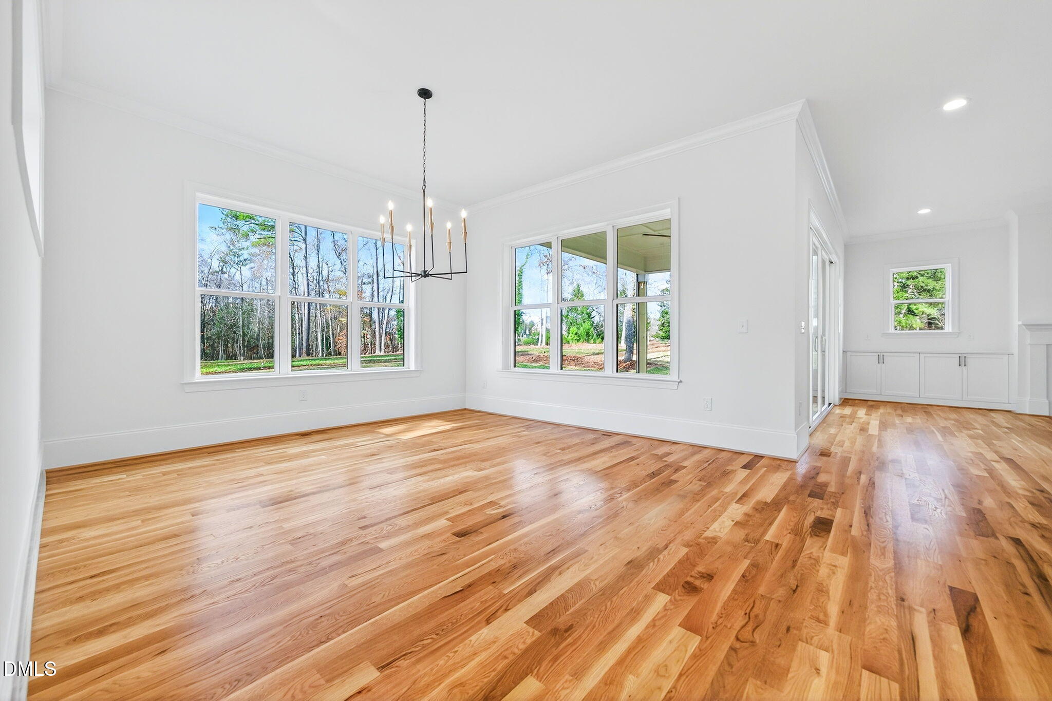 Raleigh, North Carolina, 27606, United States, 4 Bedrooms Bedrooms, ,4 BathroomsBathrooms,Residential,Active,1999172