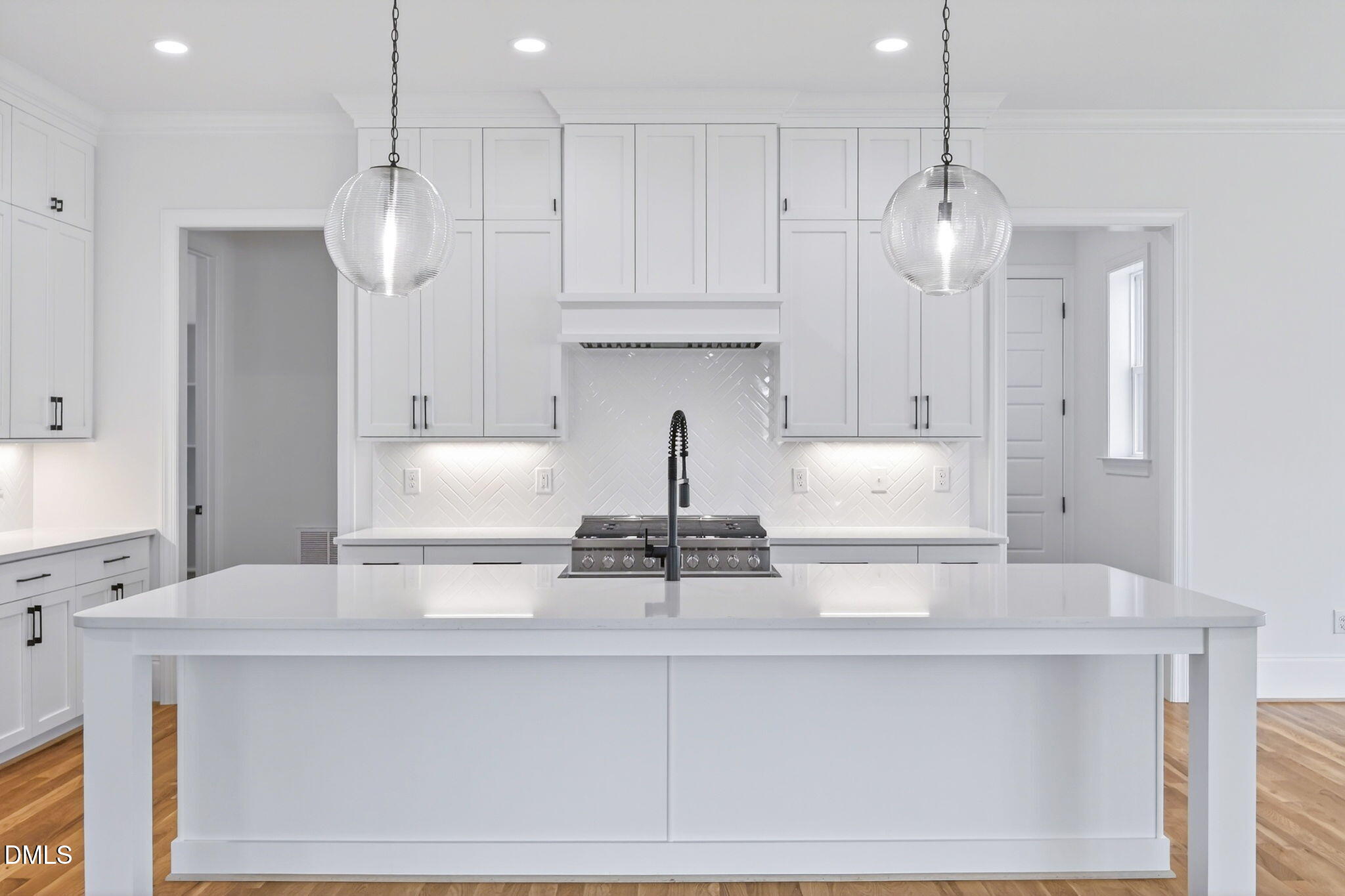 Raleigh, North Carolina, 27606, United States, 4 Bedrooms Bedrooms, ,4 BathroomsBathrooms,Residential,Active,1999172