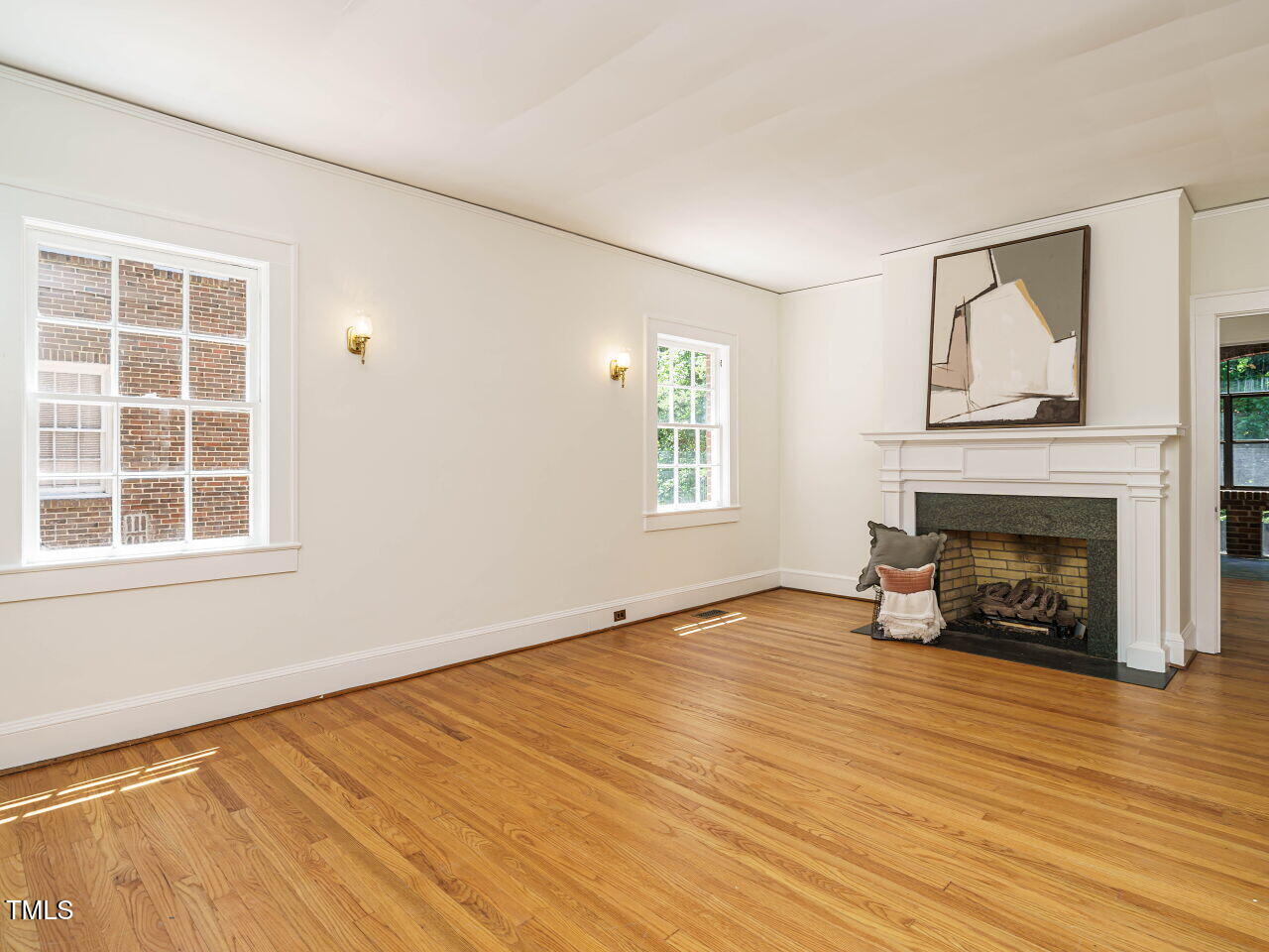 Raleigh, North Carolina, 27605, United States, 4 Bedrooms Bedrooms, ,3 BathroomsBathrooms,Residential,Active,1965851