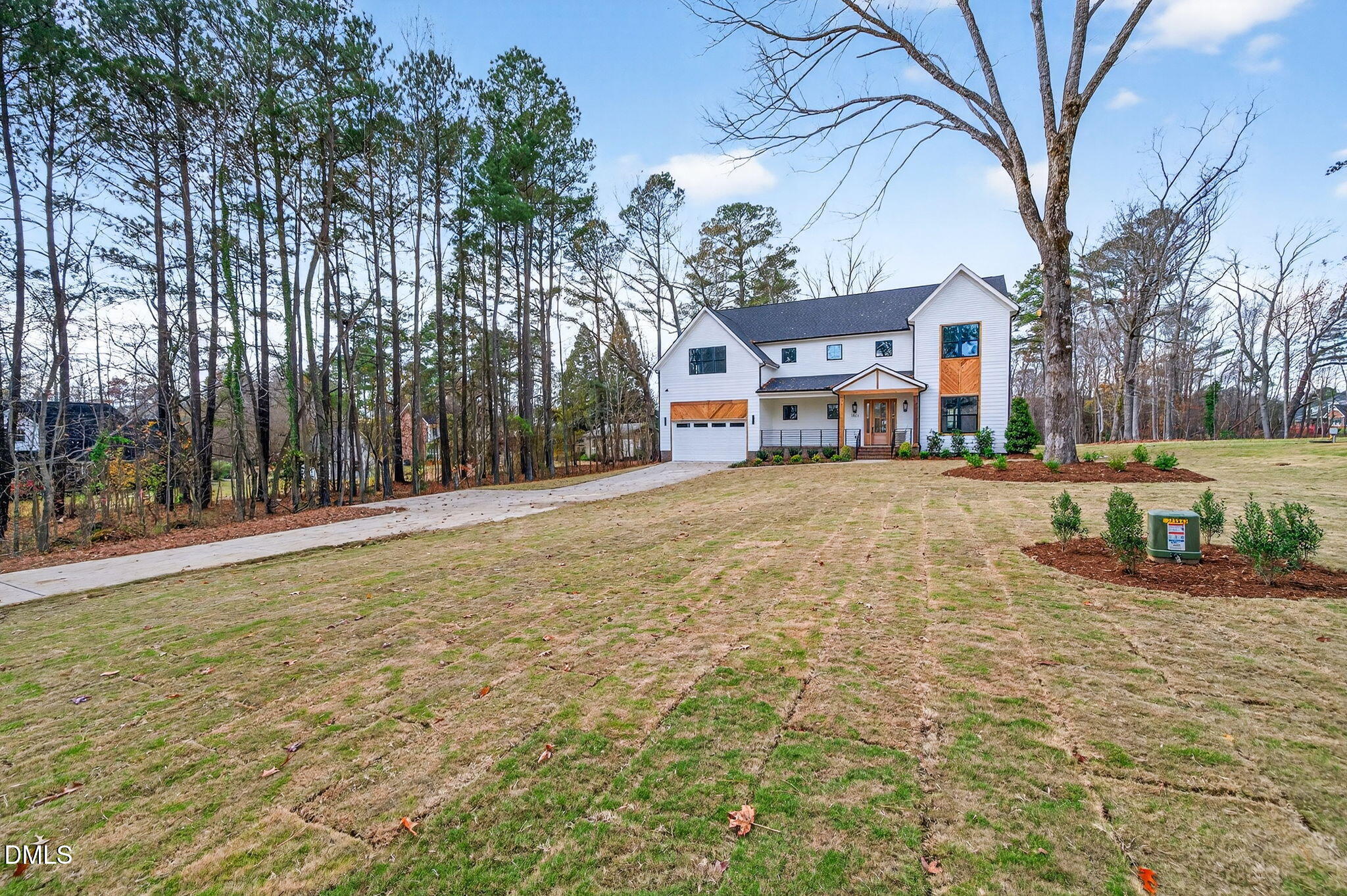 Raleigh, North Carolina, 27606, United States, 4 Bedrooms Bedrooms, ,4 BathroomsBathrooms,Residential,Active,1999172