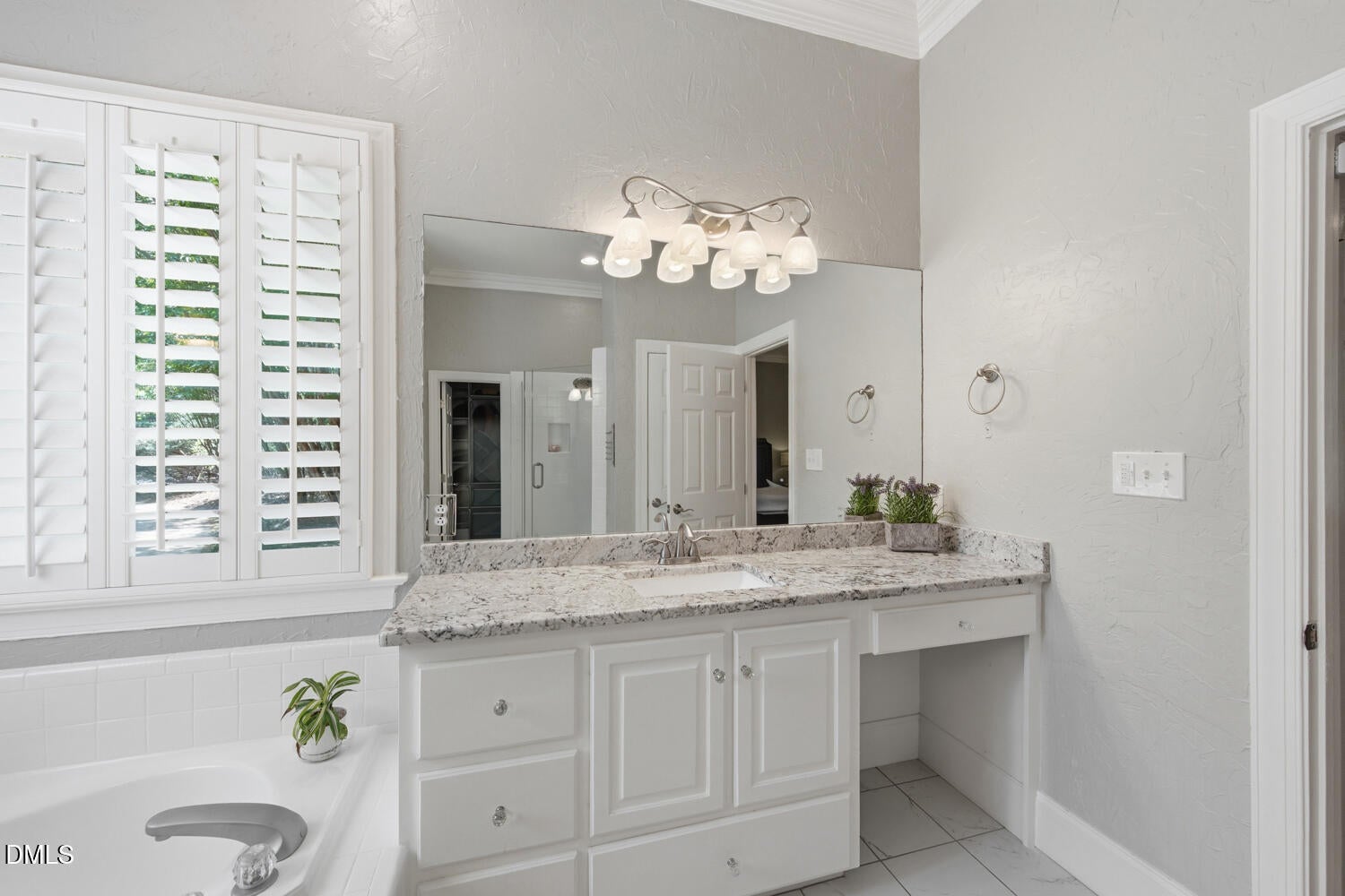 Raleigh, North Carolina, 27615, United States, 4 Bedrooms Bedrooms, ,4 BathroomsBathrooms,Residential,Pending,2044559