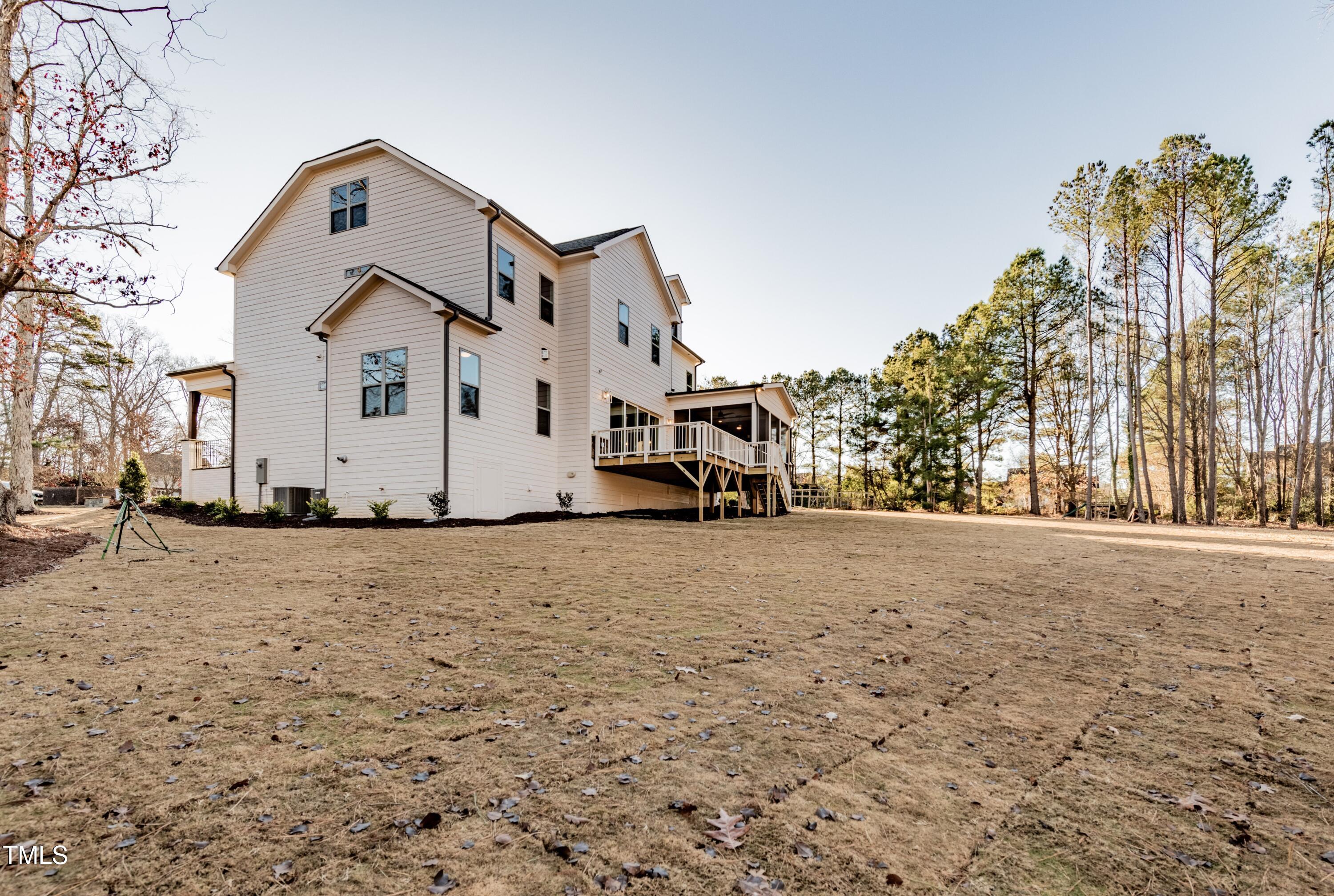 Raleigh, North Carolina, 27606, United States, 5 Bedrooms Bedrooms, ,5 BathroomsBathrooms,Residential,Active,1798021