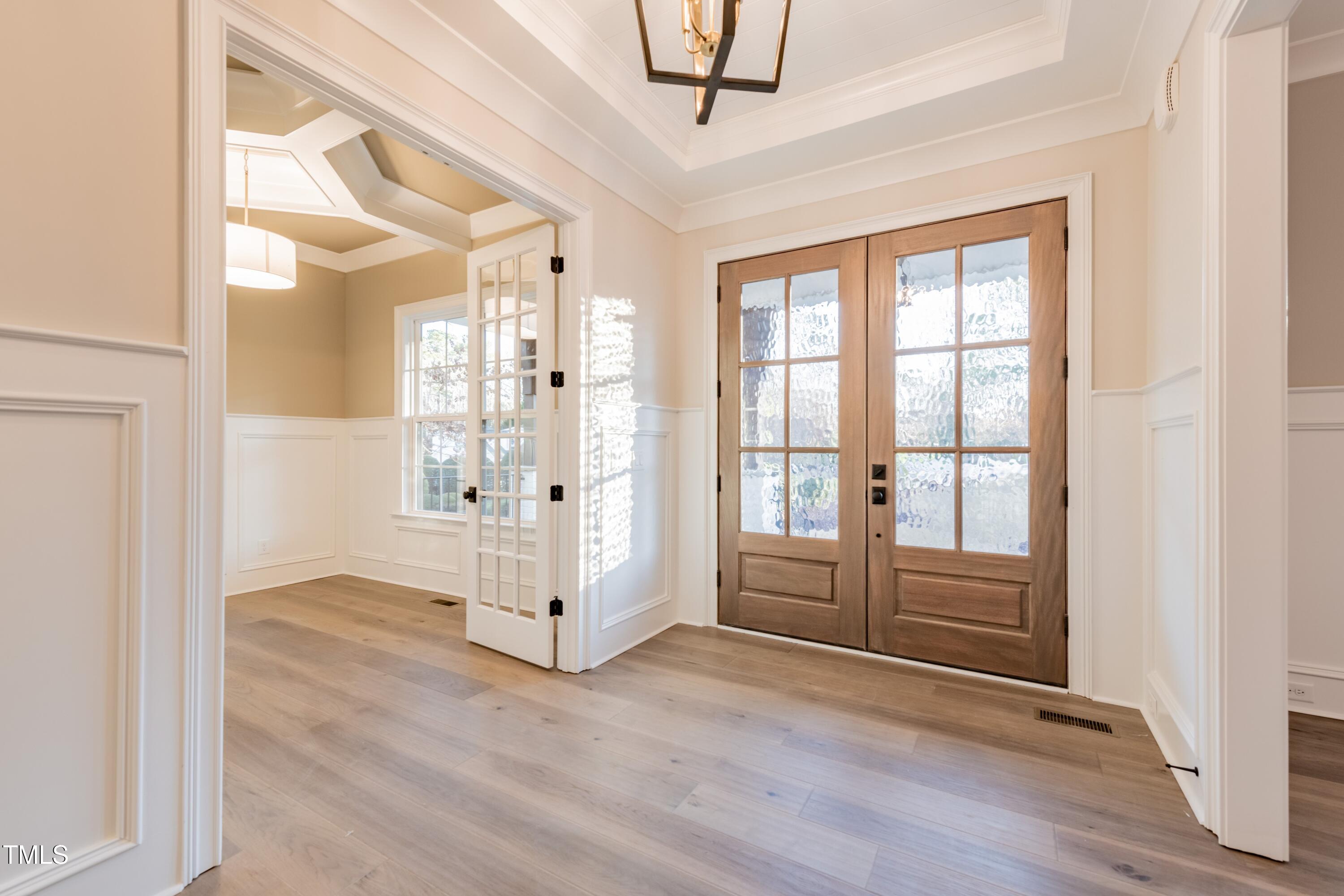 Raleigh, North Carolina, 27606, United States, 5 Bedrooms Bedrooms, ,5 BathroomsBathrooms,Residential,Active,1798021