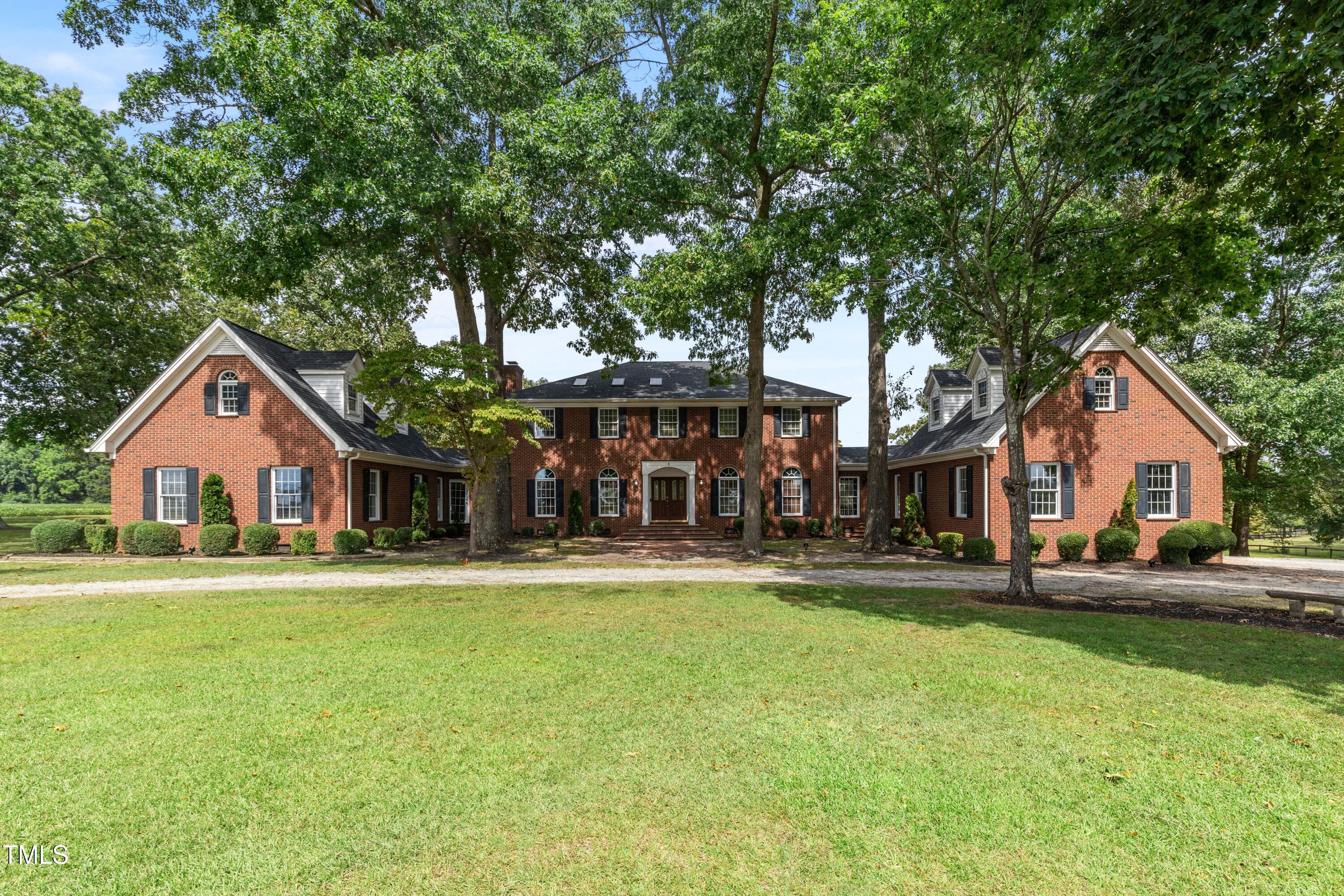 Dunn, North Carolina, 28334, United States, 6 Bedrooms Bedrooms, ,5 BathroomsBathrooms,Residential,Active,1883874