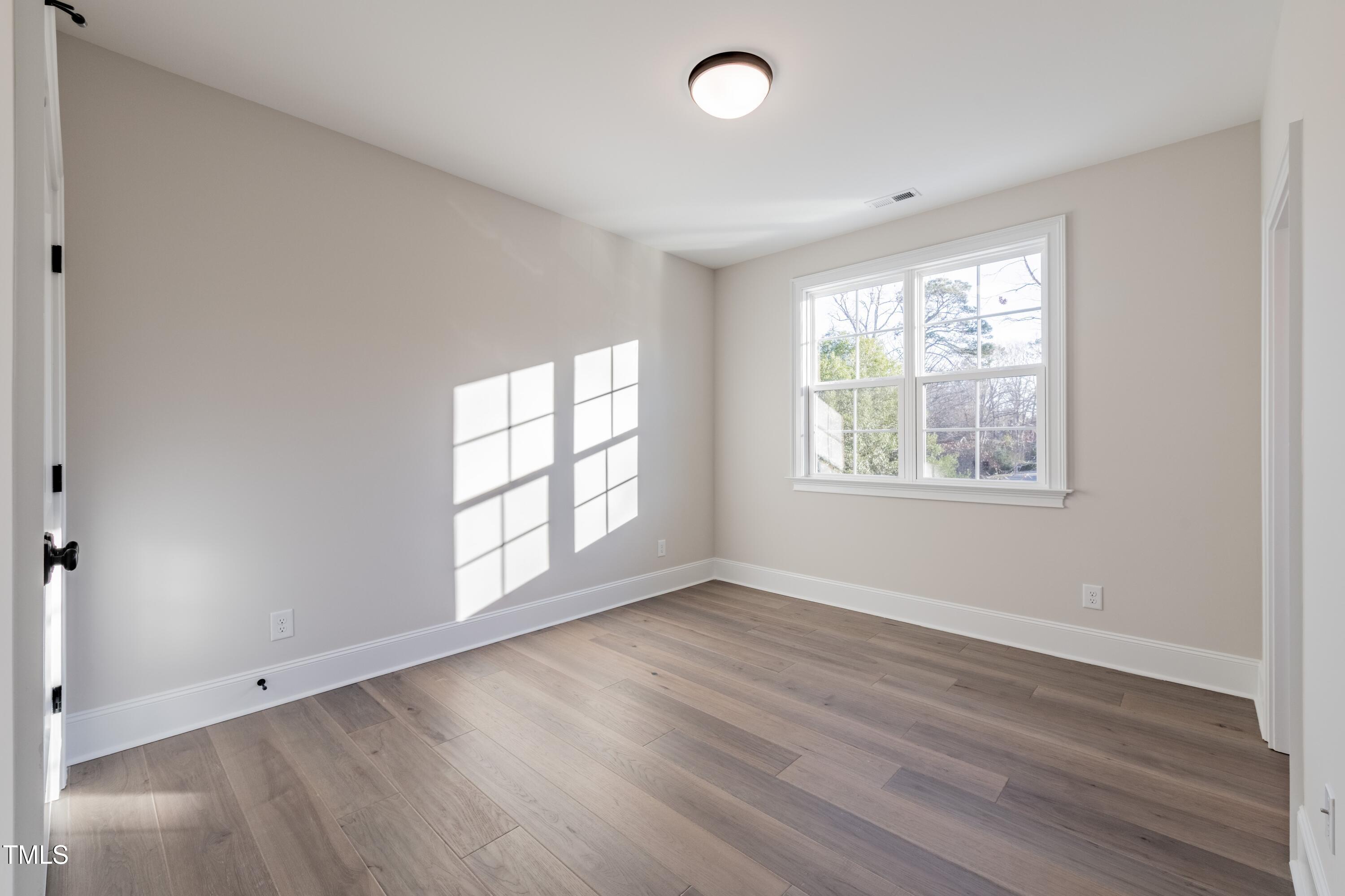Raleigh, North Carolina, 27606, United States, 5 Bedrooms Bedrooms, ,5 BathroomsBathrooms,Residential,Active,1798021