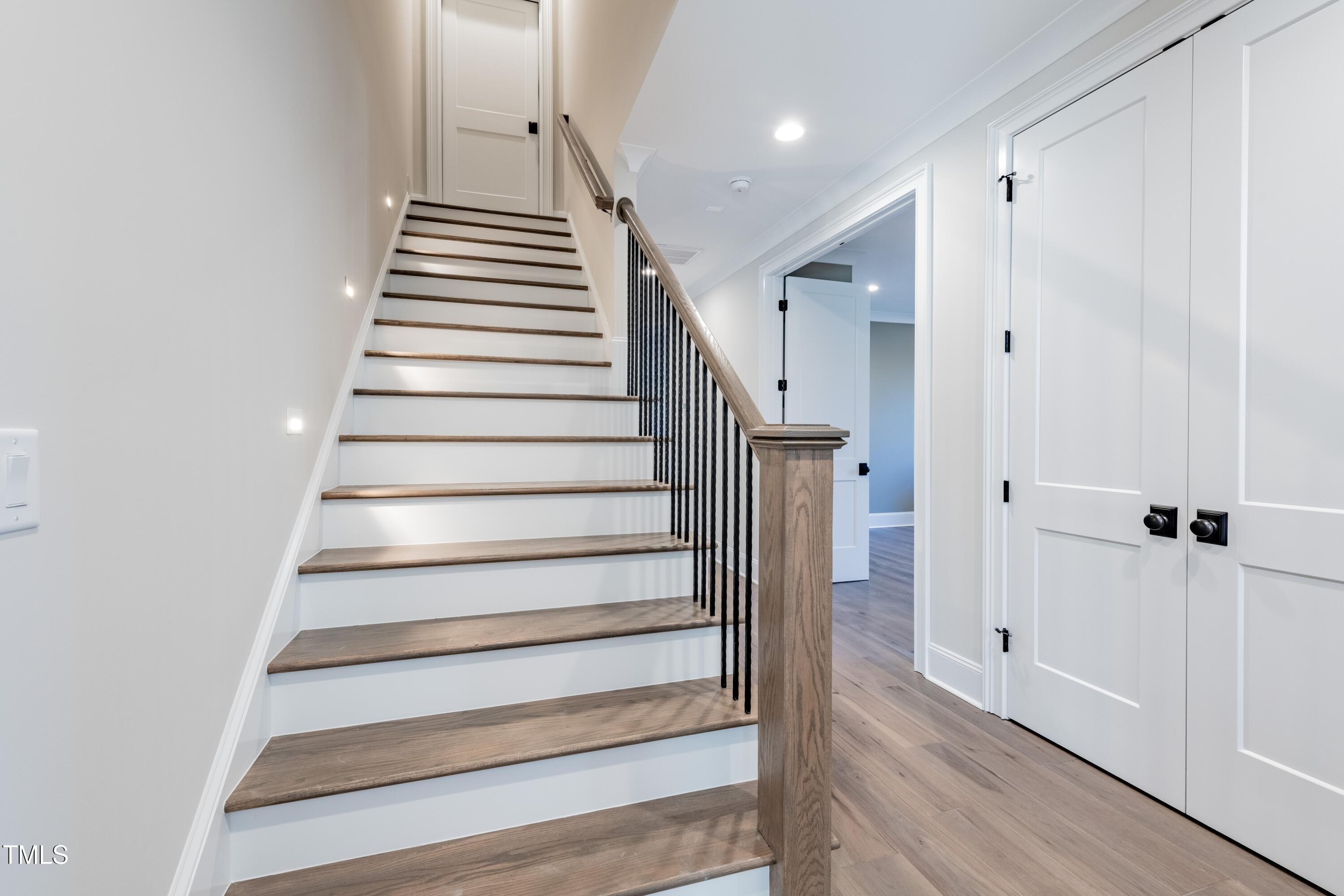 Raleigh, North Carolina, 27606, United States, 5 Bedrooms Bedrooms, ,5 BathroomsBathrooms,Residential,Active,1798021