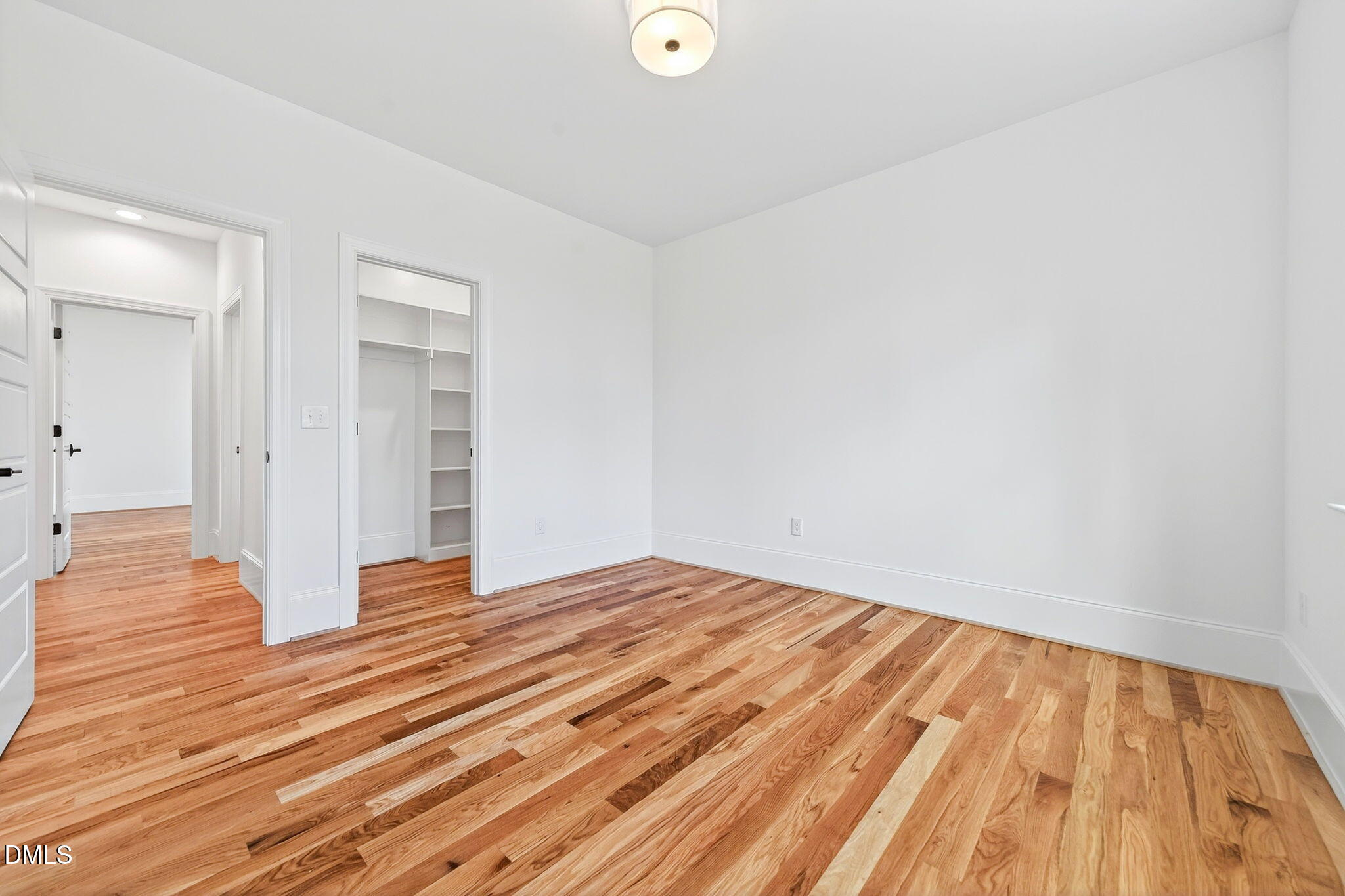 Raleigh, North Carolina, 27606, United States, 4 Bedrooms Bedrooms, ,4 BathroomsBathrooms,Residential,Active,1999172