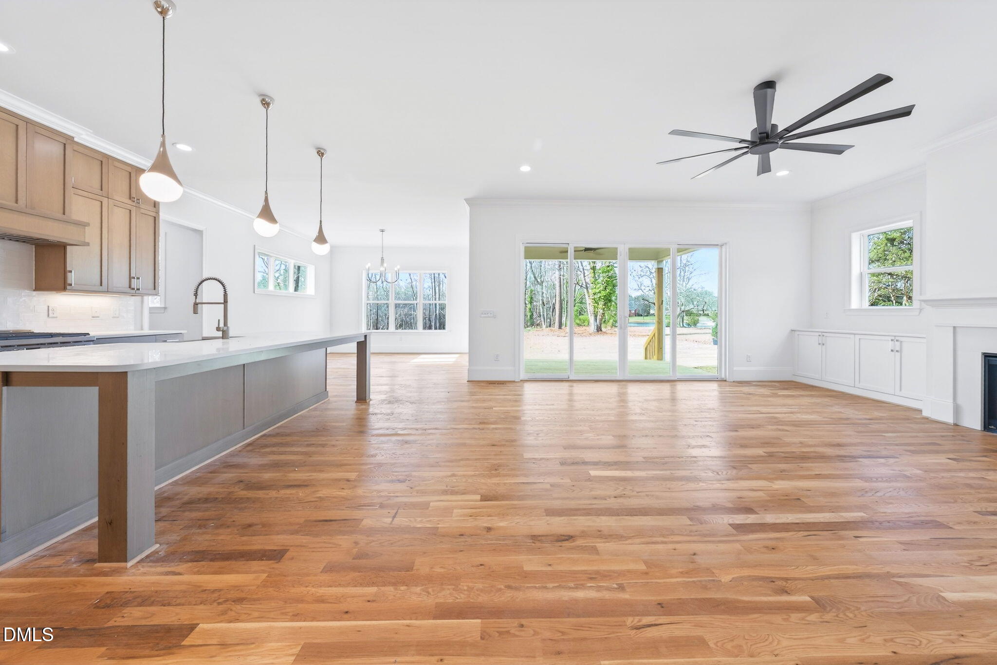 Raleigh, North Carolina, 27606, United States, 4 Bedrooms Bedrooms, ,4 BathroomsBathrooms,Residential,Active,2007305