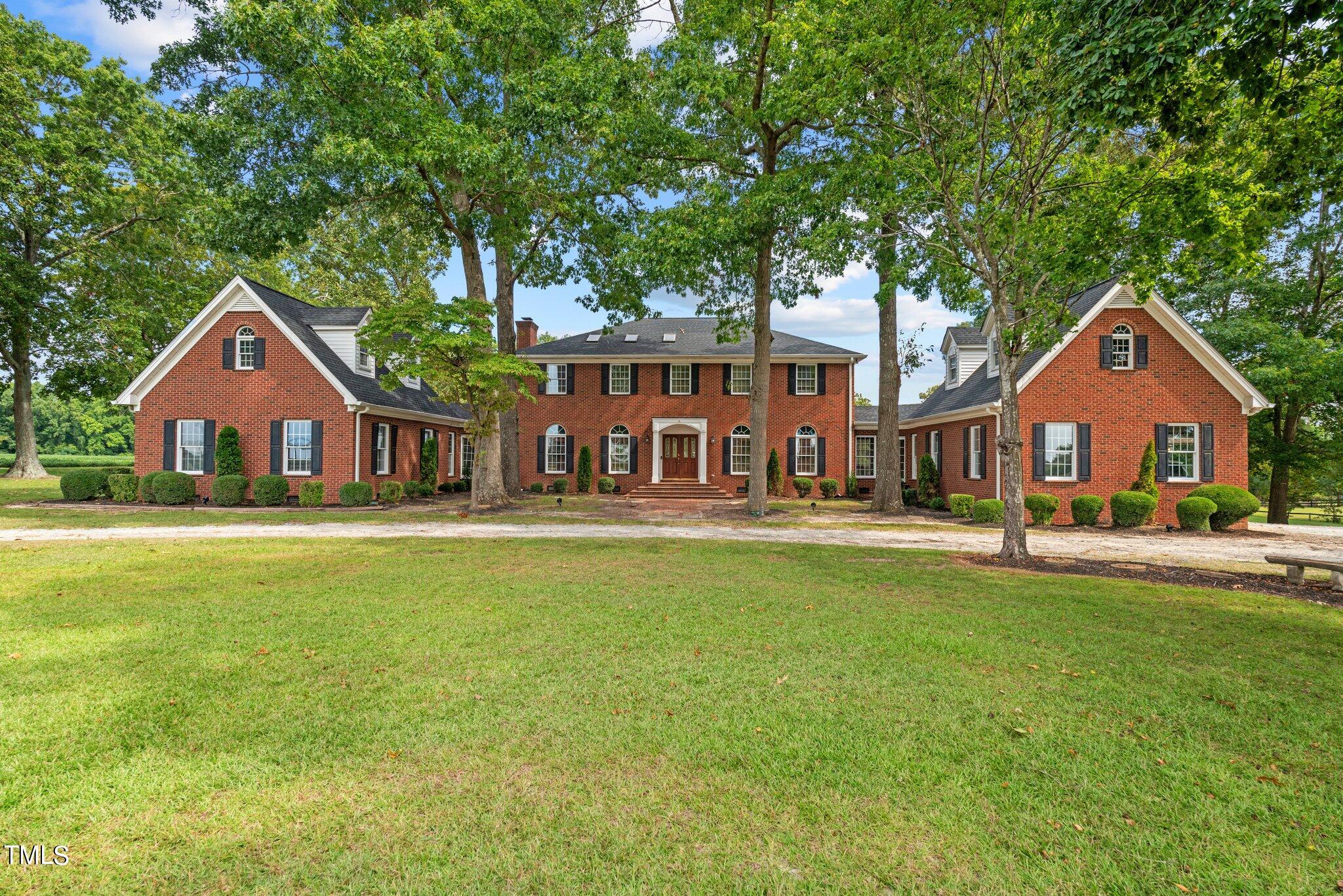 Dunn, North Carolina, 28334, United States, 6 Bedrooms Bedrooms, ,5 BathroomsBathrooms,Residential,Active,1883874