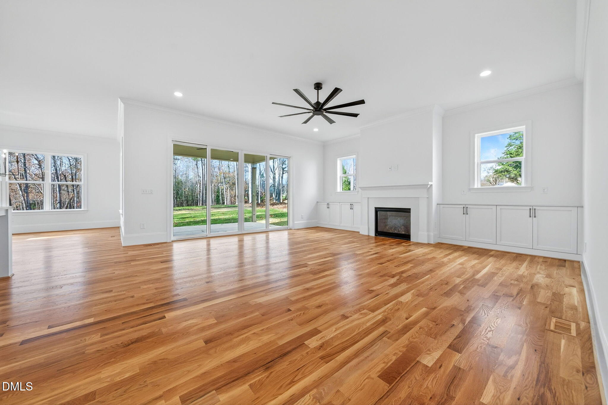 Raleigh, North Carolina, 27606, United States, 4 Bedrooms Bedrooms, ,4 BathroomsBathrooms,Residential,Active,1999172