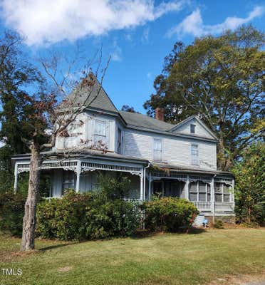 906 ROANOKE ST, SCOTLAND NECK, NC 27874 - Image 1