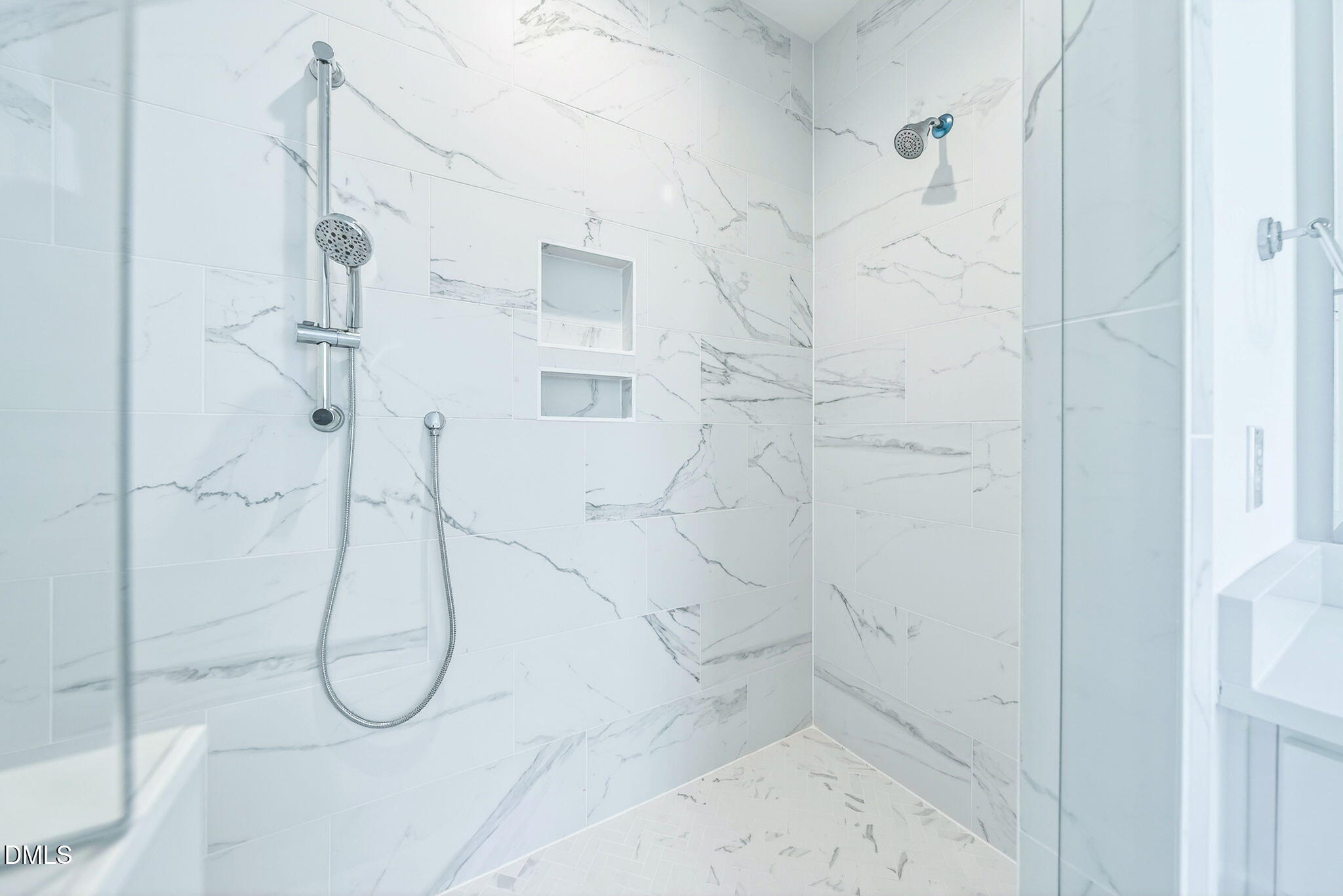 Raleigh, North Carolina, 27606, United States, 4 Bedrooms Bedrooms, ,4 BathroomsBathrooms,Residential,Active,2007305