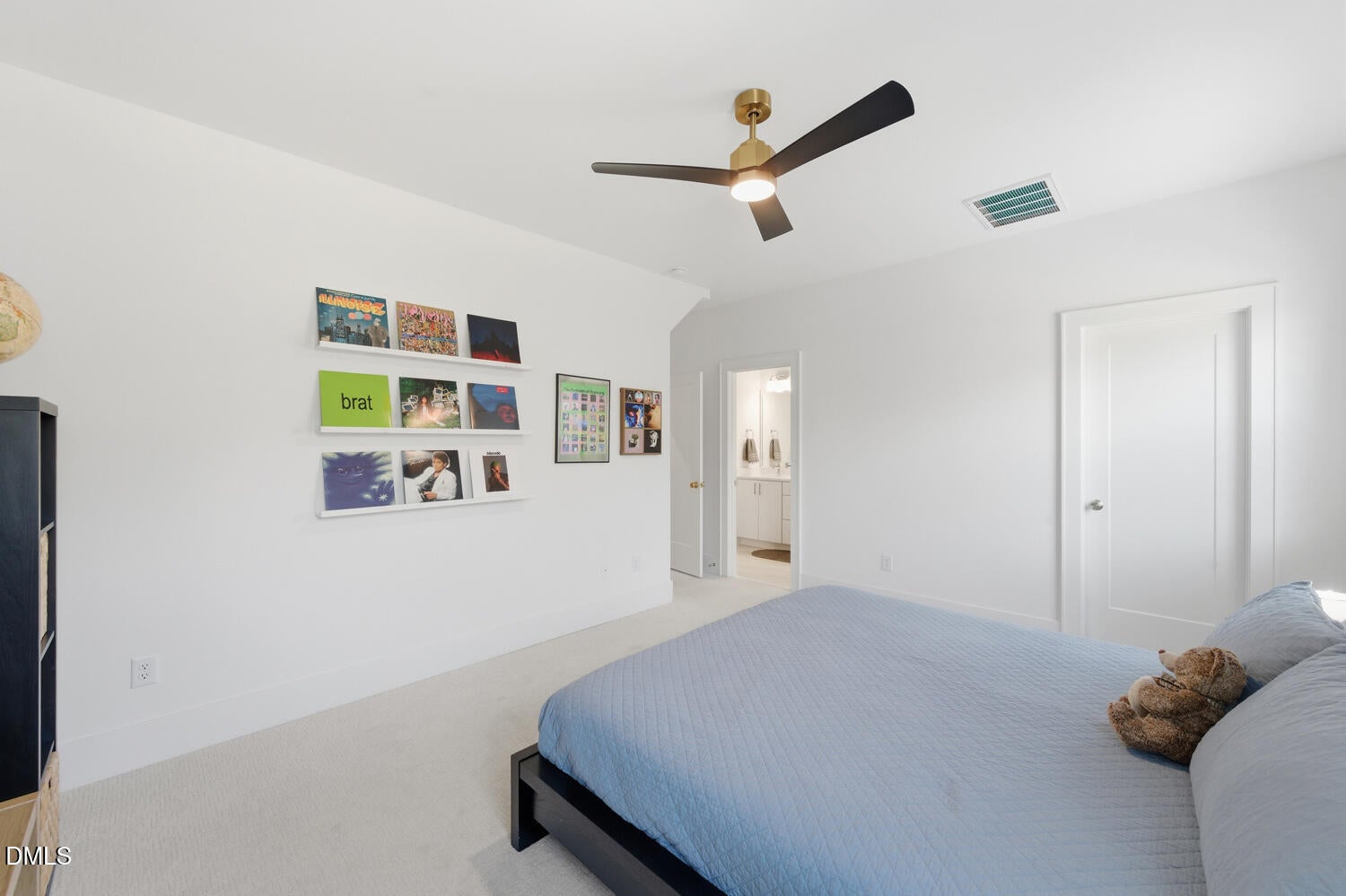 Raleigh, North Carolina, 27603, United States, 5 Bedrooms Bedrooms, ,5 BathroomsBathrooms,Residential,Active,2015854