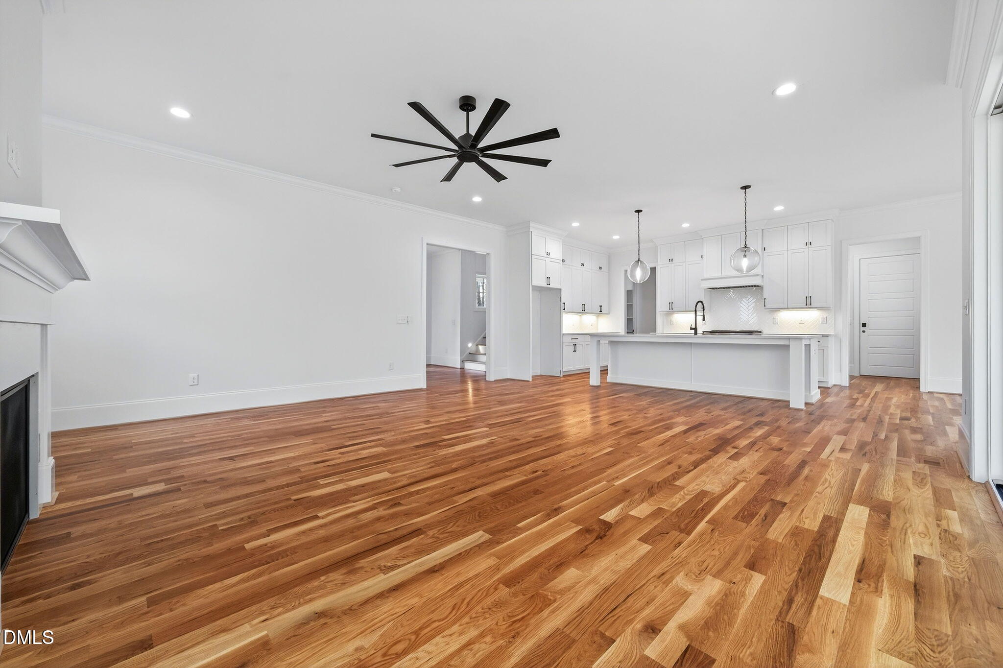 Raleigh, North Carolina, 27606, United States, 4 Bedrooms Bedrooms, ,4 BathroomsBathrooms,Residential,Active,1999172