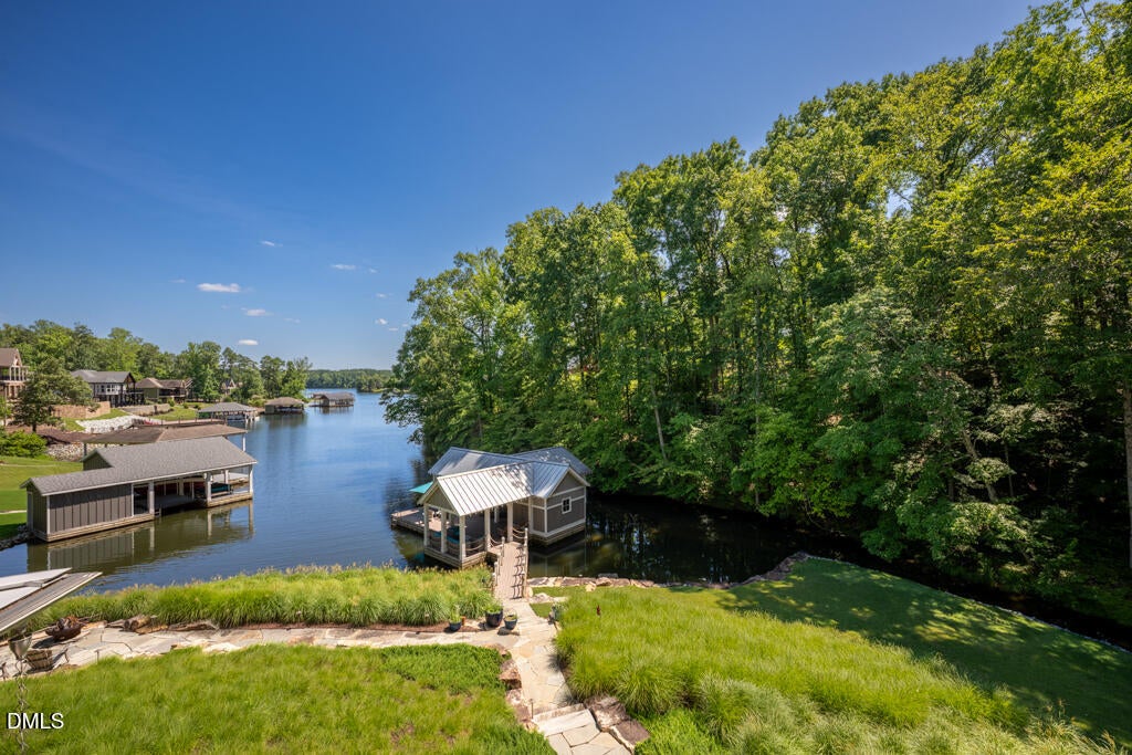 Semora, North Carolina, 27343, United States, 4 Bedrooms Bedrooms, ,4 BathroomsBathrooms,Residential,Active,2009167