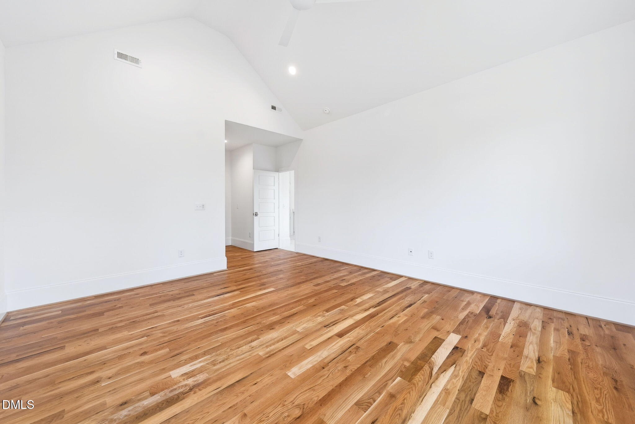 Raleigh, North Carolina, 27606, United States, 4 Bedrooms Bedrooms, ,4 BathroomsBathrooms,Residential,Active,2007305