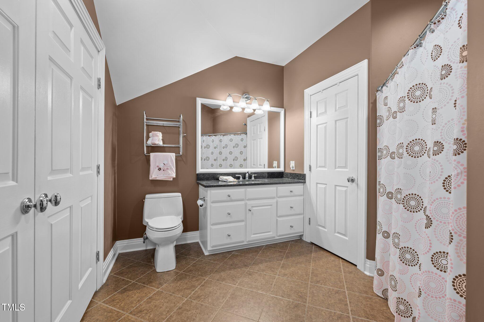 Mebane, North Carolina, 27302, United States, 4 Bedrooms Bedrooms, ,5 BathroomsBathrooms,Residential,Active,1926705