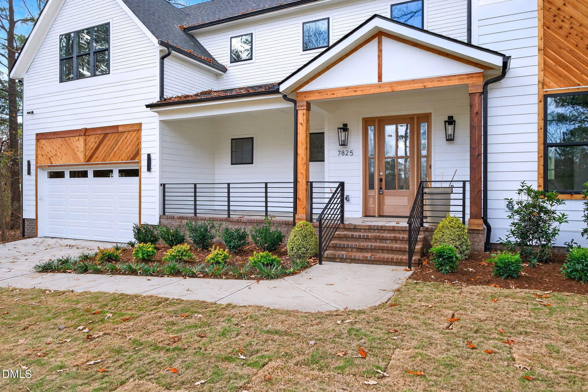 Raleigh, North Carolina, 27606, United States, 4 Bedrooms Bedrooms, ,4 BathroomsBathrooms,Residential,Active,1999172