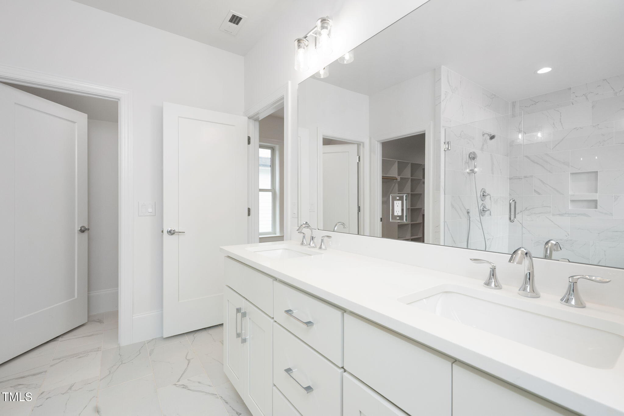 Raleigh, North Carolina, 27607, United States, 4 Bedrooms Bedrooms, ,4 BathroomsBathrooms,Residential,Active,1914813