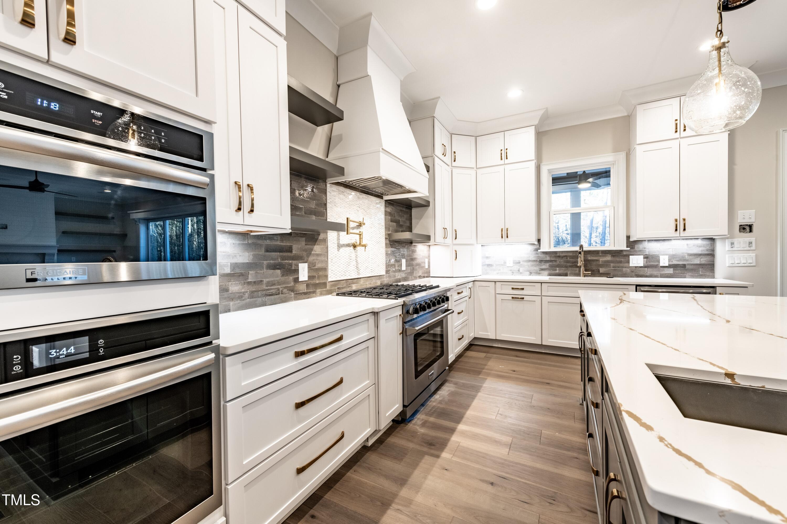 Raleigh, North Carolina, 27606, United States, 5 Bedrooms Bedrooms, ,5 BathroomsBathrooms,Residential,Active,1798021