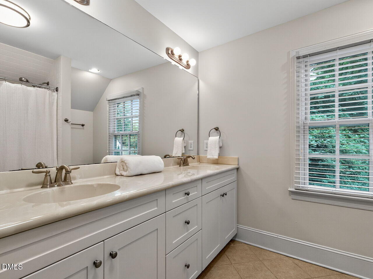 Raleigh, North Carolina, 27609, United States, 5 Bedrooms Bedrooms, ,5 BathroomsBathrooms,Residential,Active,2009859