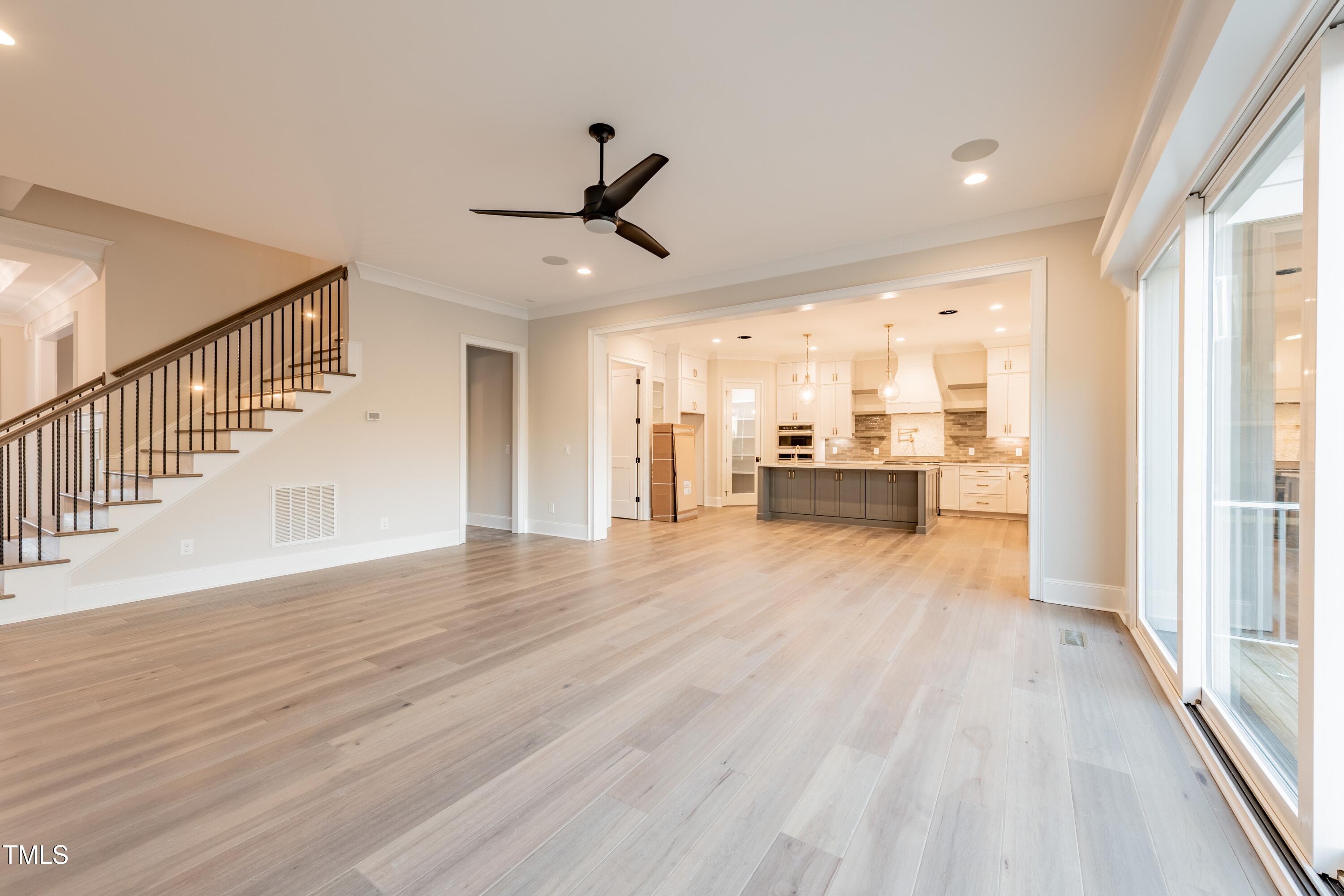 Raleigh, North Carolina, 27606, United States, 5 Bedrooms Bedrooms, ,5 BathroomsBathrooms,Residential,Active,1798021