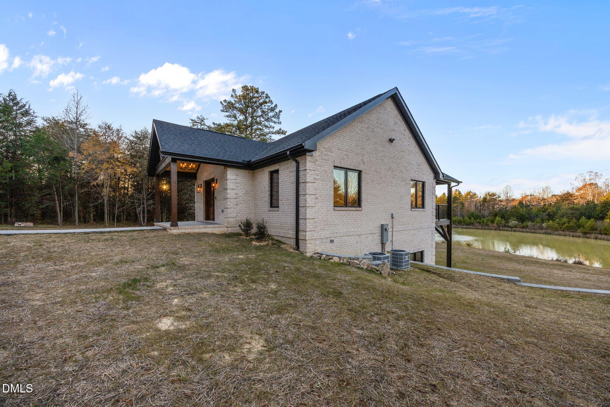 Mebane, North Carolina, 27302, United States, 3 Bedrooms Bedrooms, ,3 BathroomsBathrooms,Residential,Active,1996254