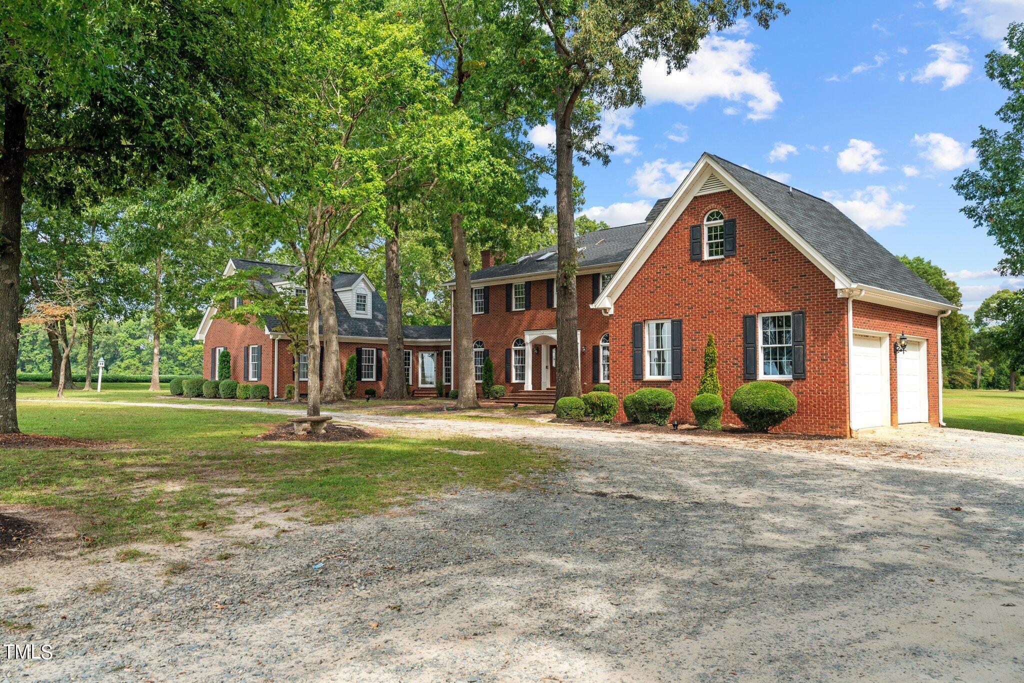 Dunn, North Carolina, 28334, United States, 6 Bedrooms Bedrooms, ,5 BathroomsBathrooms,Residential,Active,1883874