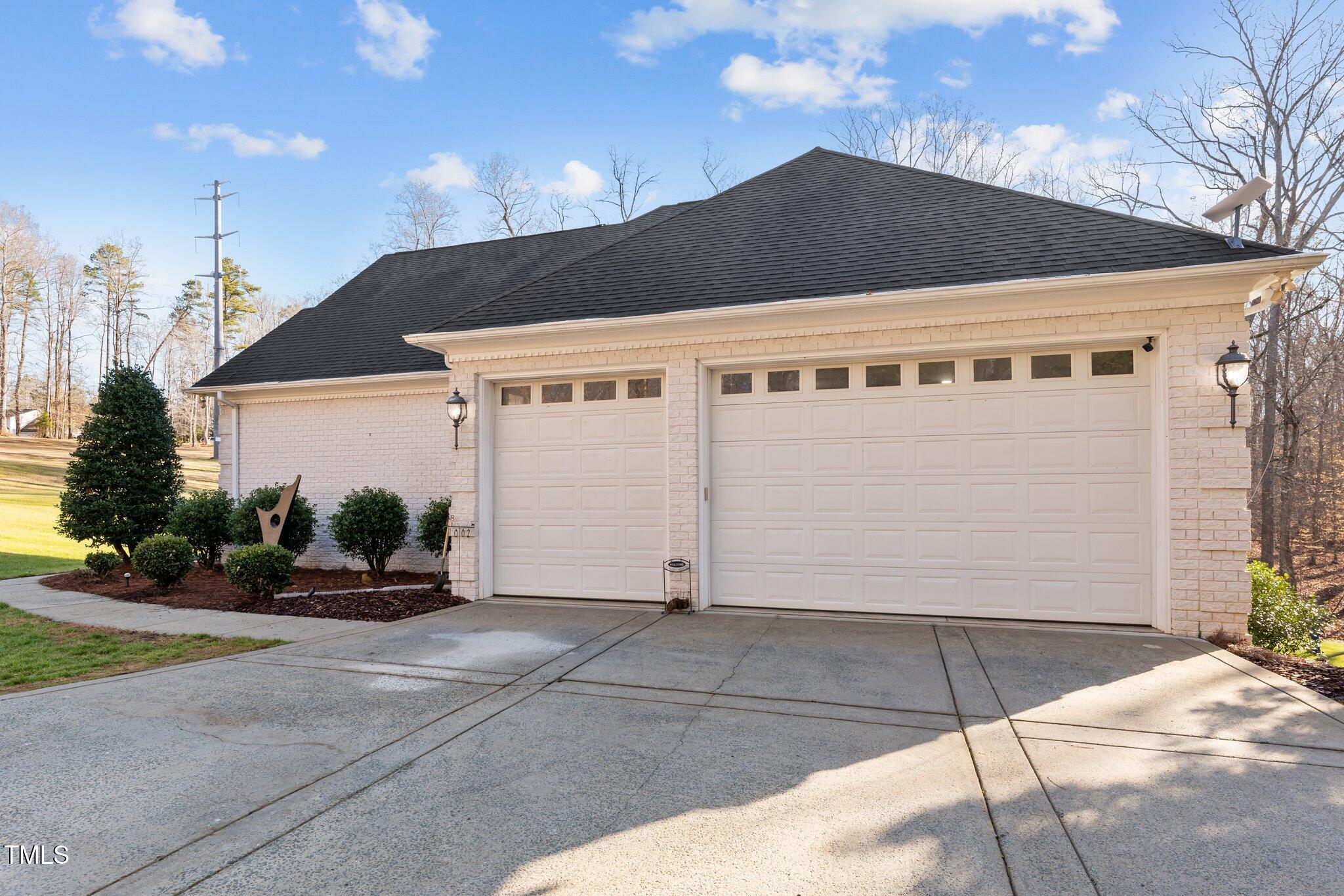 Mebane, North Carolina, 27302, United States, 4 Bedrooms Bedrooms, ,5 BathroomsBathrooms,Residential,Active,1926705