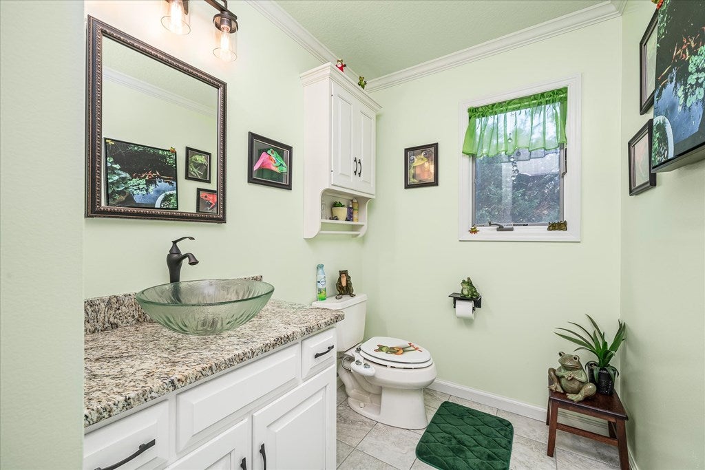 Crossville, Tennessee, 38558, United States, 4 Bedrooms Bedrooms, ,4 BathroomsBathrooms,Residential,Active,1713701