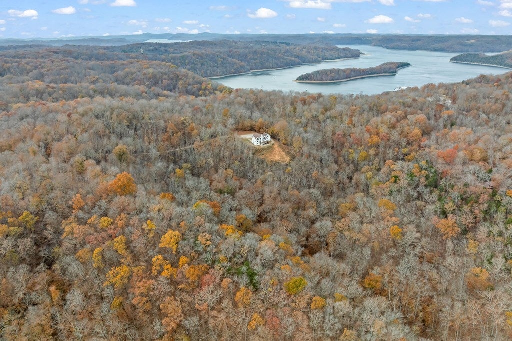 Byrdstown, Tennessee, 38549, United States, 5 Bedrooms Bedrooms, ,5 BathroomsBathrooms,Residential,Active,1994961