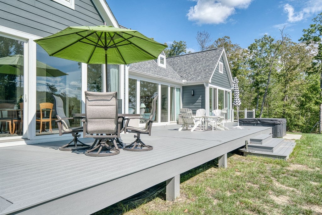 Crawford, Tennessee, 38554, United States, 3 Bedrooms Bedrooms, ,4 BathroomsBathrooms,Residential,Active,2007992