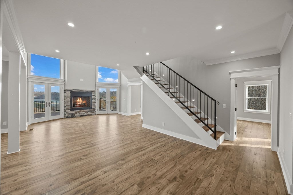 Byrdstown, Tennessee, 38549, United States, 5 Bedrooms Bedrooms, ,5 BathroomsBathrooms,Residential,Active,1994961