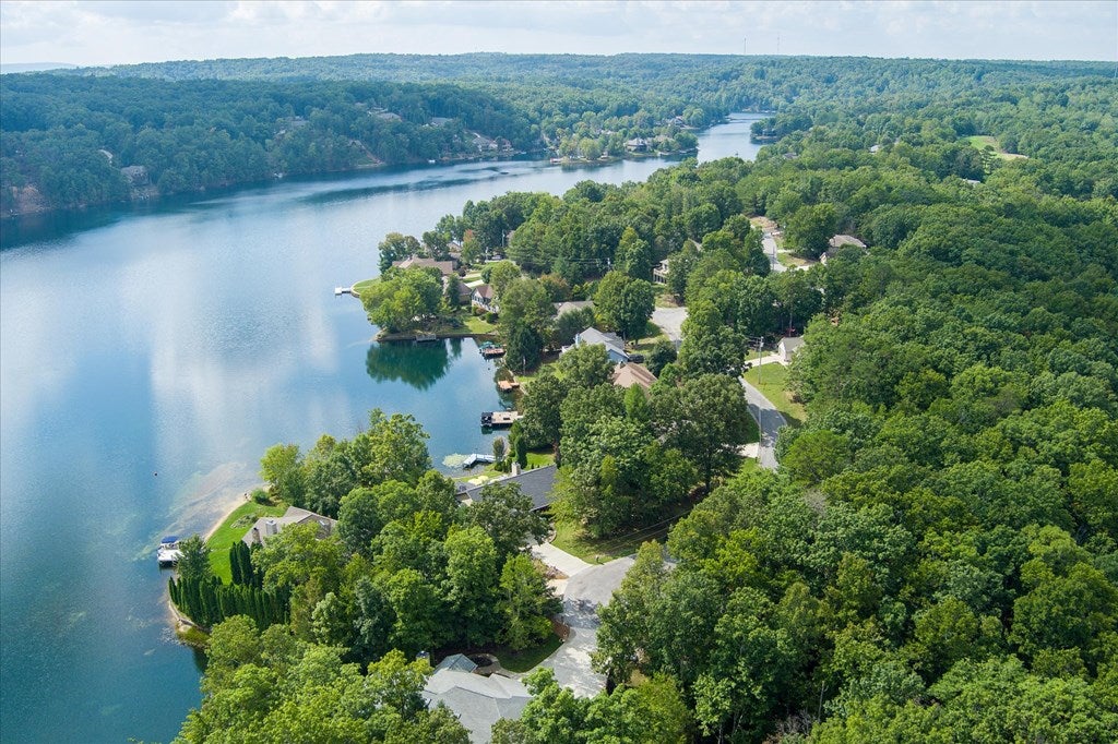 Crossville, Tennessee, 38558, United States, 4 Bedrooms Bedrooms, ,4 BathroomsBathrooms,Residential,Active,1713701