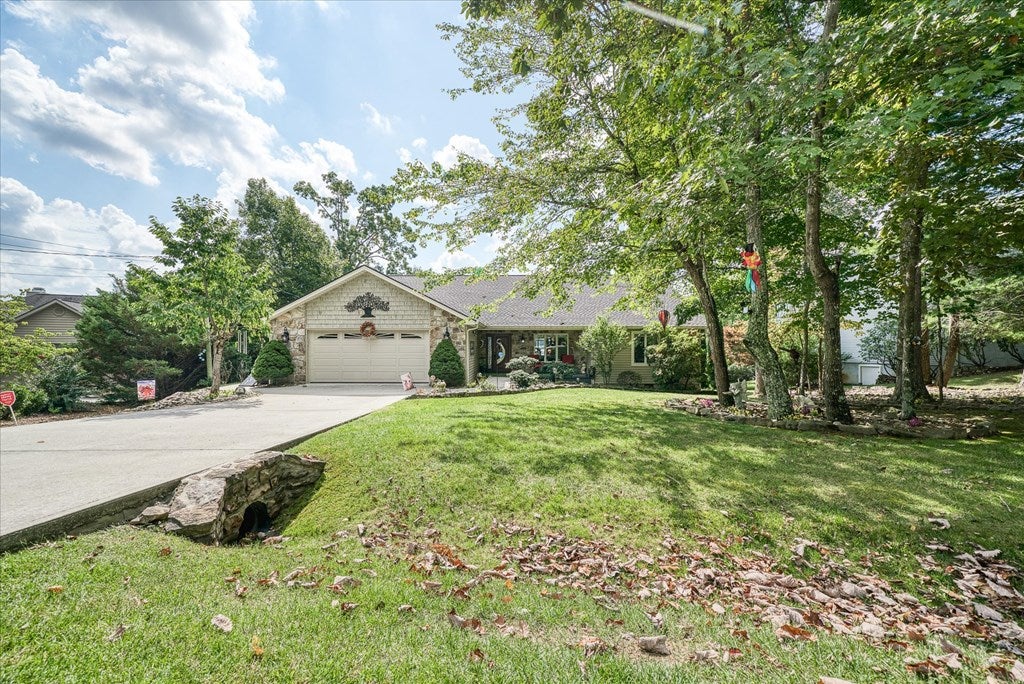 Crossville, Tennessee, 38558, United States, 4 Bedrooms Bedrooms, ,4 BathroomsBathrooms,Residential,Active,1713701
