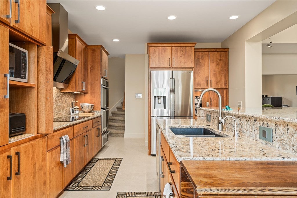 Crossville, Tennessee, 38558, United States, 4 Bedrooms Bedrooms, ,4 BathroomsBathrooms,Residential,Active,1913033