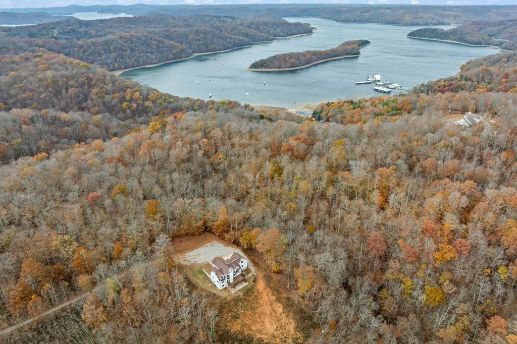 Byrdstown, Tennessee, 38549, United States, 5 Bedrooms Bedrooms, ,5 BathroomsBathrooms,Residential,Active,1994961