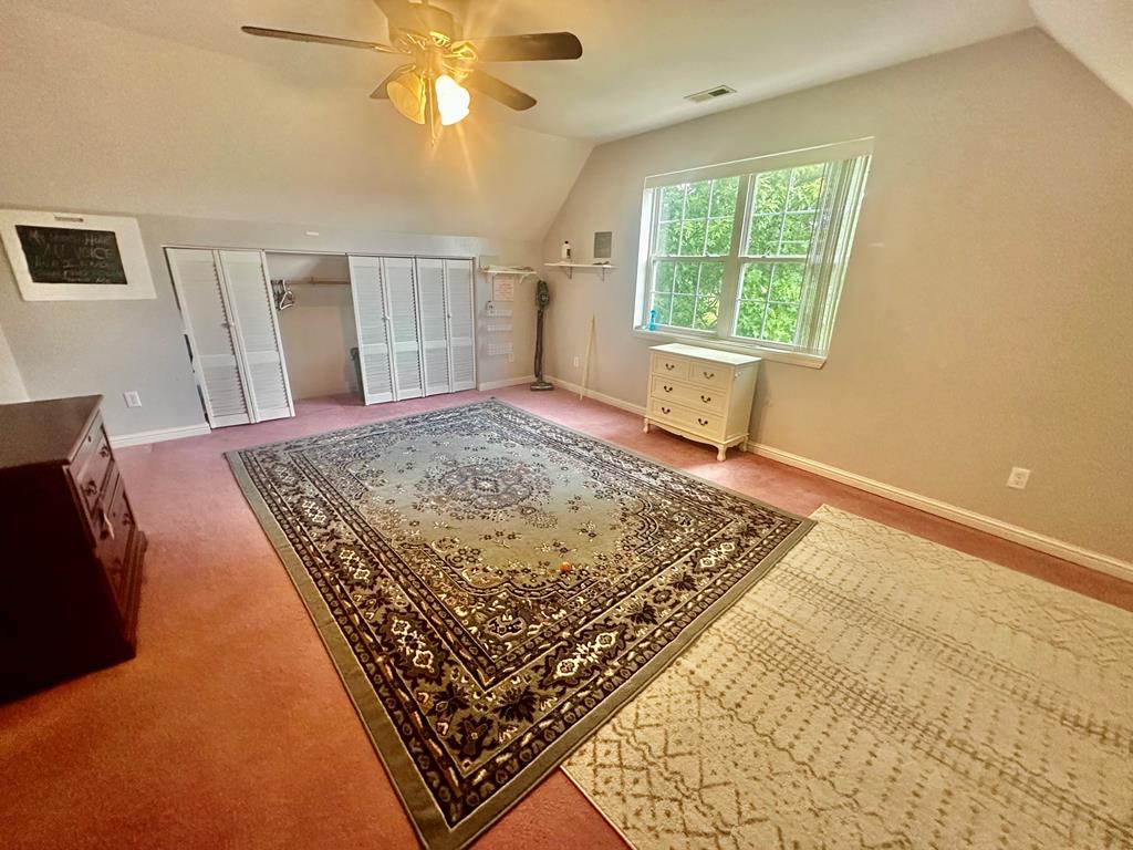 Byrdstown, Tennessee, 38549, United States, 3 Bedrooms Bedrooms, ,3 BathroomsBathrooms,Residential,Active,1912818