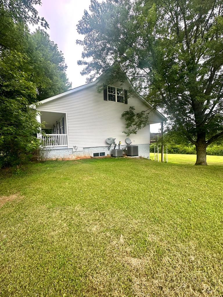 Byrdstown, Tennessee, 38549, United States, 3 Bedrooms Bedrooms, ,3 BathroomsBathrooms,Residential,Active,1912818