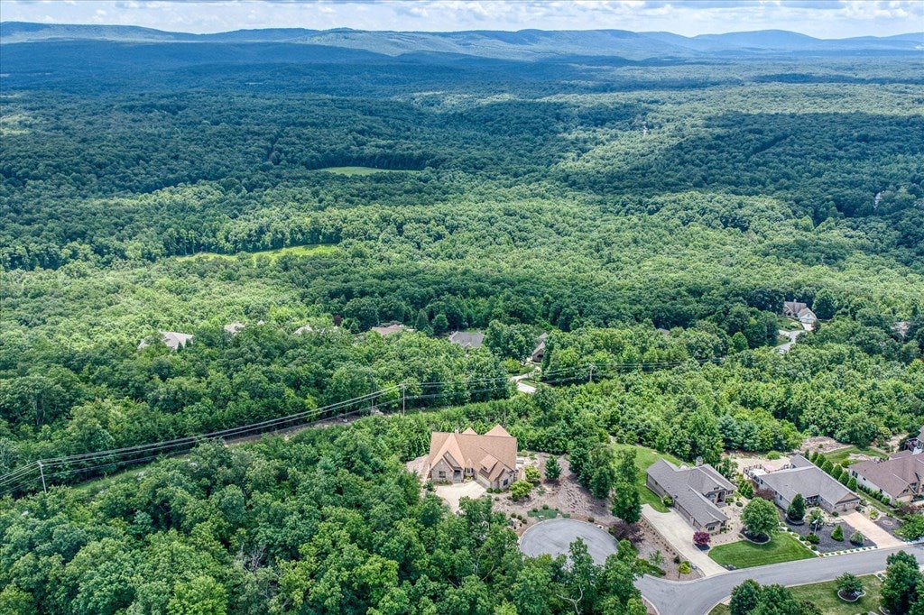 Crossville, Tennessee, 38558, United States, 4 Bedrooms Bedrooms, ,4 BathroomsBathrooms,Residential,Active,1913033