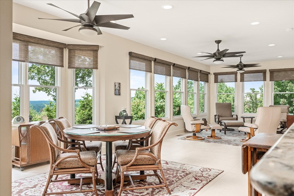 Crossville, Tennessee, 38558, United States, 4 Bedrooms Bedrooms, ,4 BathroomsBathrooms,Residential,Active,1913033