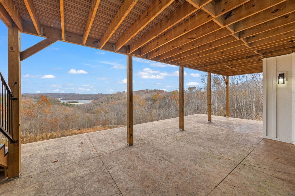 Byrdstown, Tennessee, 38549, United States, 5 Bedrooms Bedrooms, ,5 BathroomsBathrooms,Residential,Active,1994961