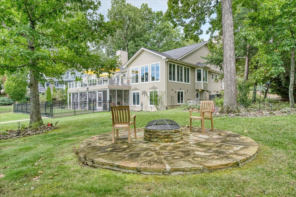 Crossville, Tennessee, 38558, United States, 4 Bedrooms Bedrooms, ,4 BathroomsBathrooms,Residential,Active,1713701
