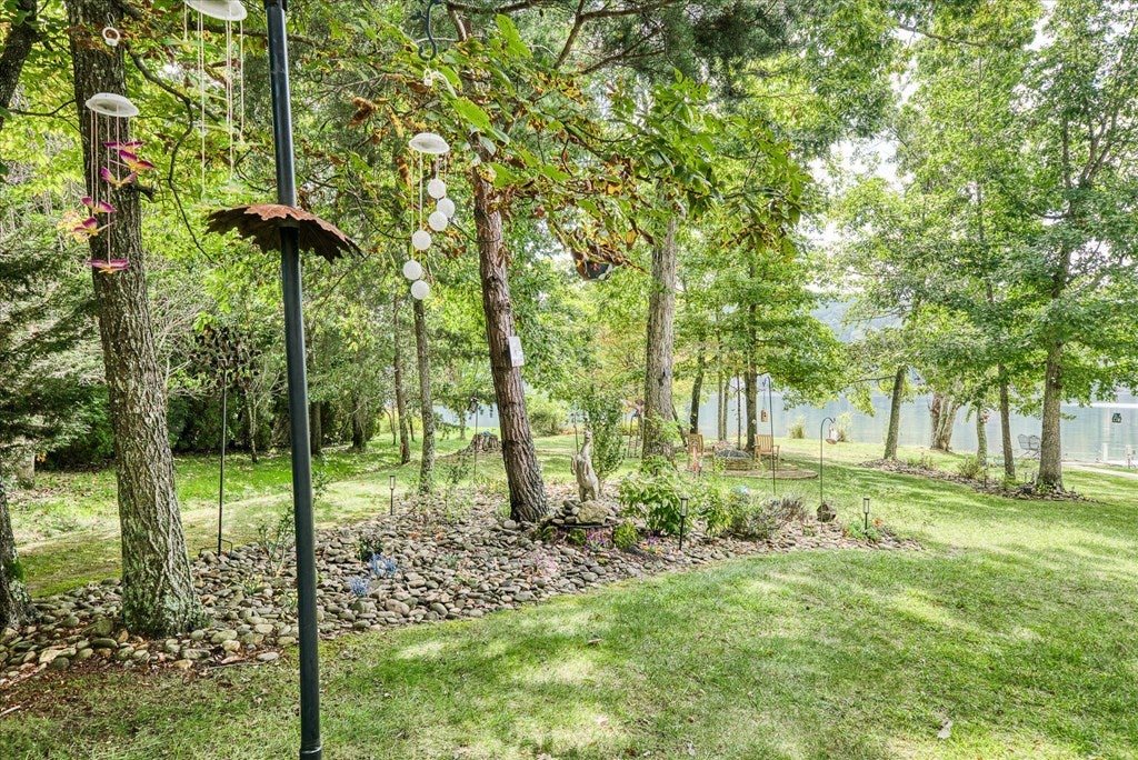 Crossville, Tennessee, 38558, United States, 4 Bedrooms Bedrooms, ,4 BathroomsBathrooms,Residential,Active,1713701