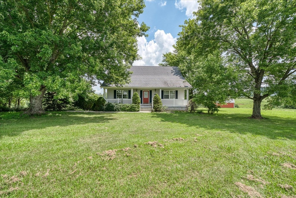 Byrdstown, Tennessee, 38549, United States, 3 Bedrooms Bedrooms, ,3 BathroomsBathrooms,Residential,Active,1912818