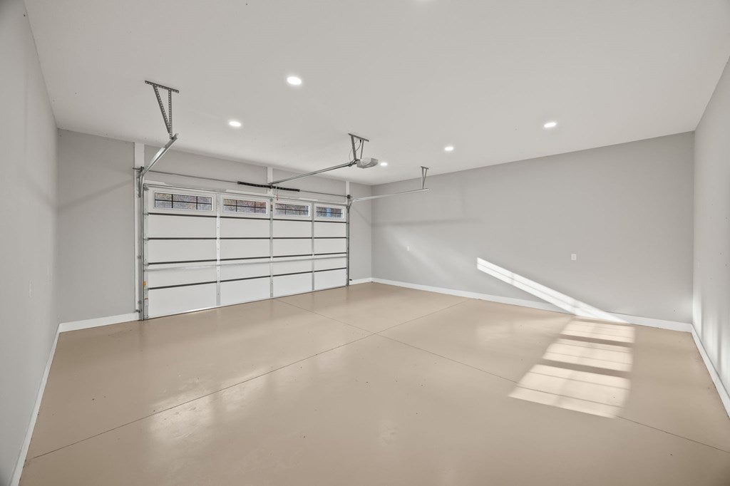 Byrdstown, Tennessee, 38549, United States, 5 Bedrooms Bedrooms, ,5 BathroomsBathrooms,Residential,Active,1994961